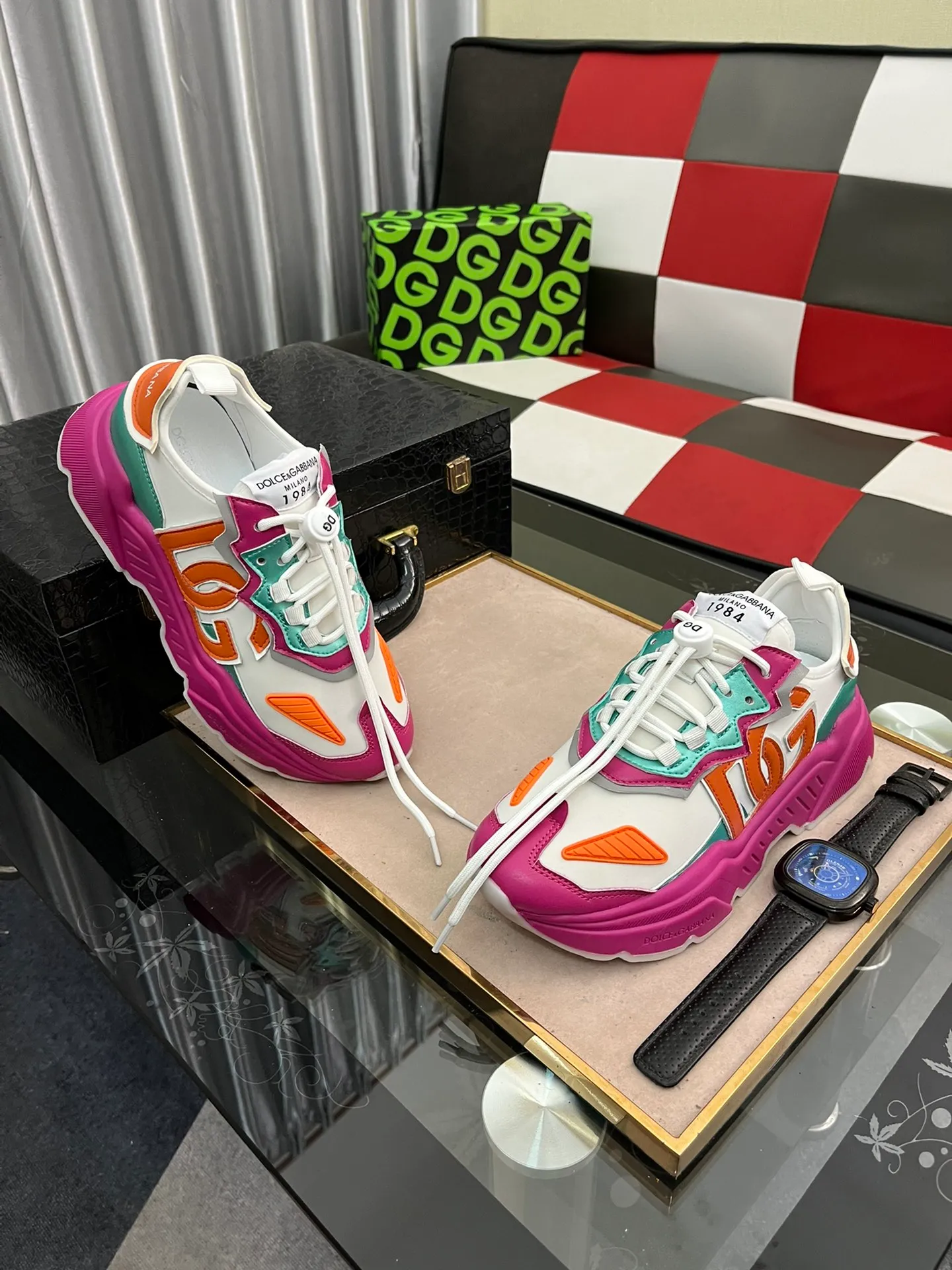 Ex-factory price 480⌚️⌚️[DG] Men's casual shoes, high-end quality, synchronized with counters, the version is compared with the original version, the upper is imported cowhide and the outsole is glued, the lining is full cowhide, exquisite and luxurious, size: 38–453⃣️Colors available